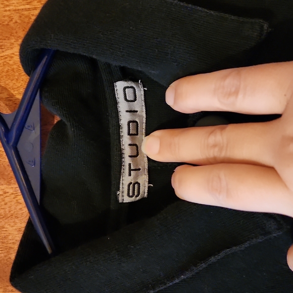 💯80's Vintage Black Pull-Over Collared Top - Picture 4 of 9